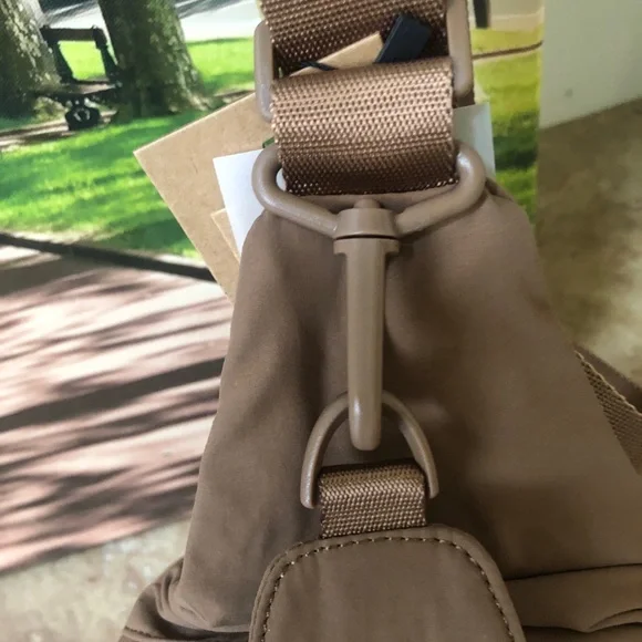 Stylish Tan Sling Bag - Picture 12 of 13